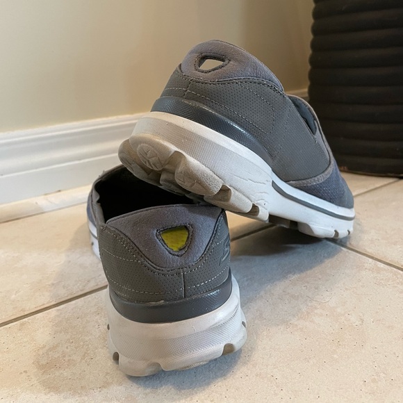 Men’s Skechers GoWalk 3 Walking Shoe - Picture 3 of 4
